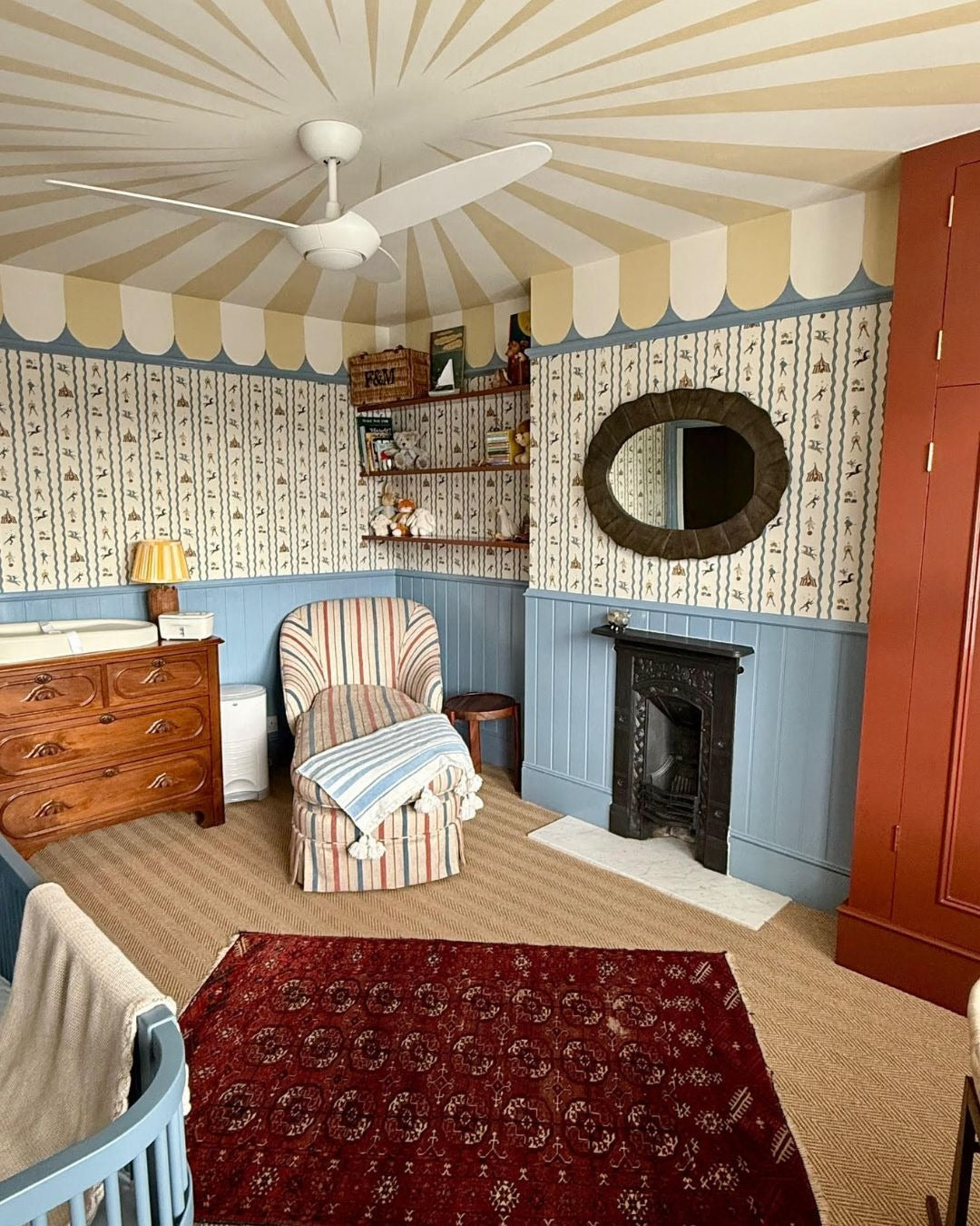 The Best Circus Wallpaper for Whimsical Kids’ Rooms