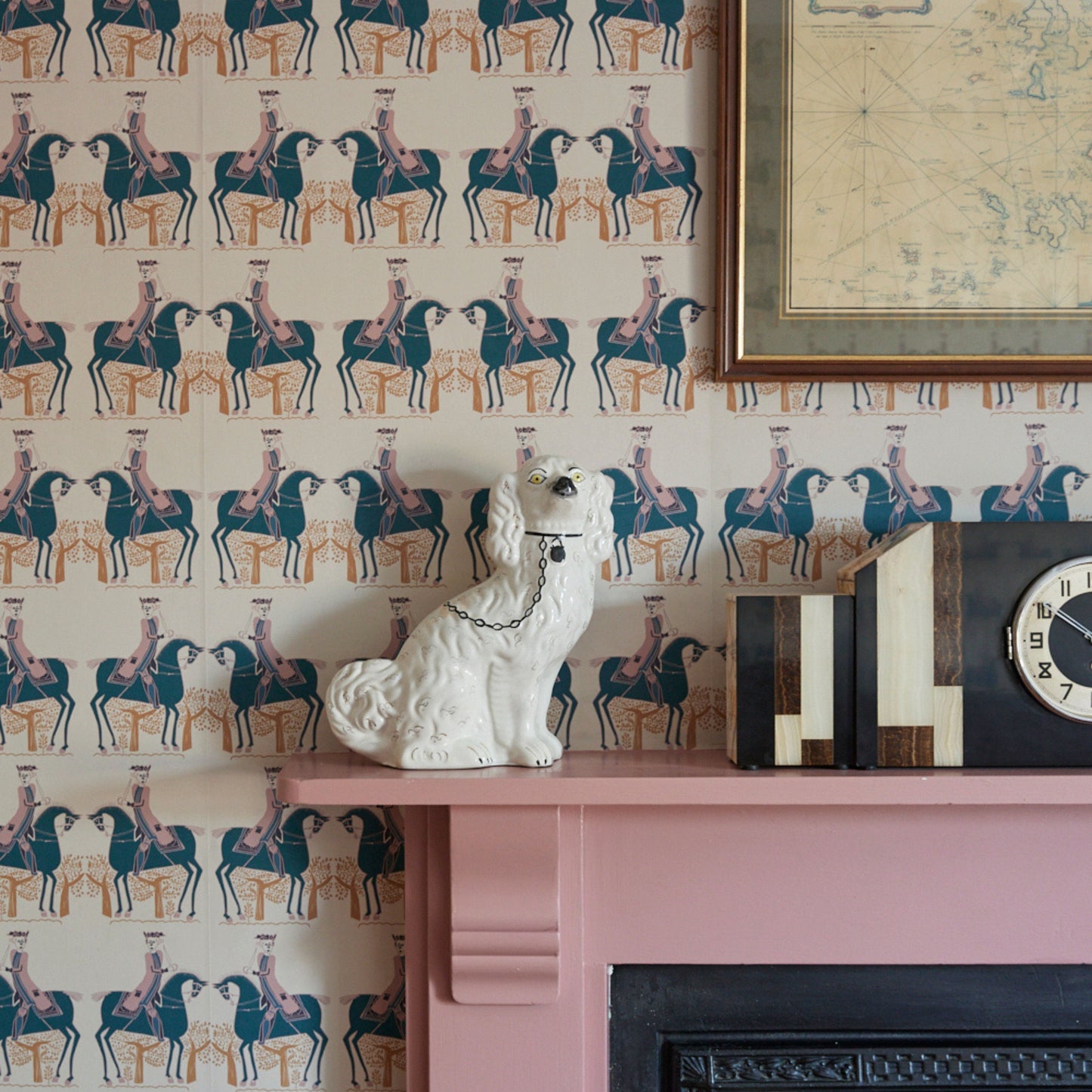 WALLPAPER Red Coat Wallpaper - Tapestry