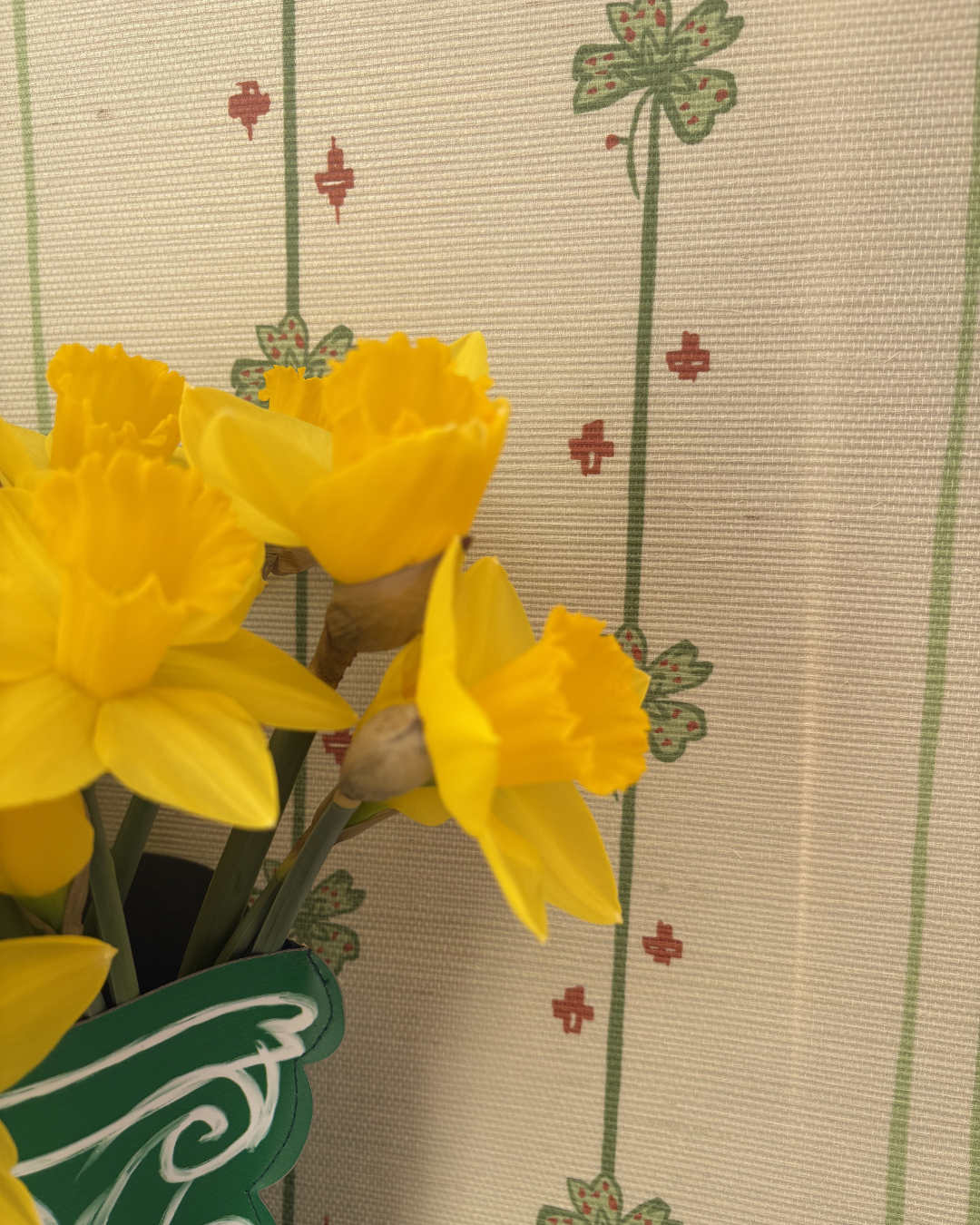 Grasscloth Wallpaper: The Same Designs, A Richer Surface
