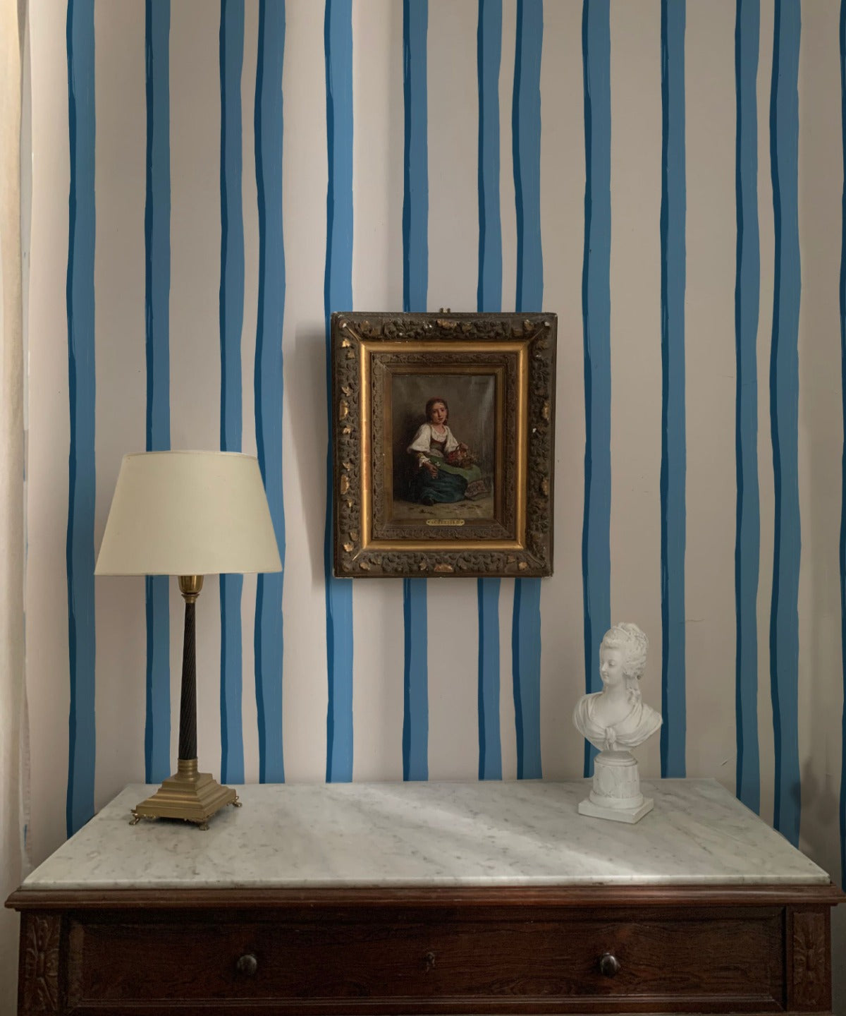 5 Ways to Style Striped Wallpaper